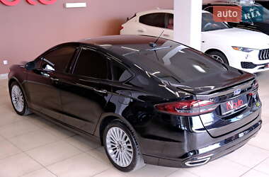 Седан Ford Fusion 2019 в 