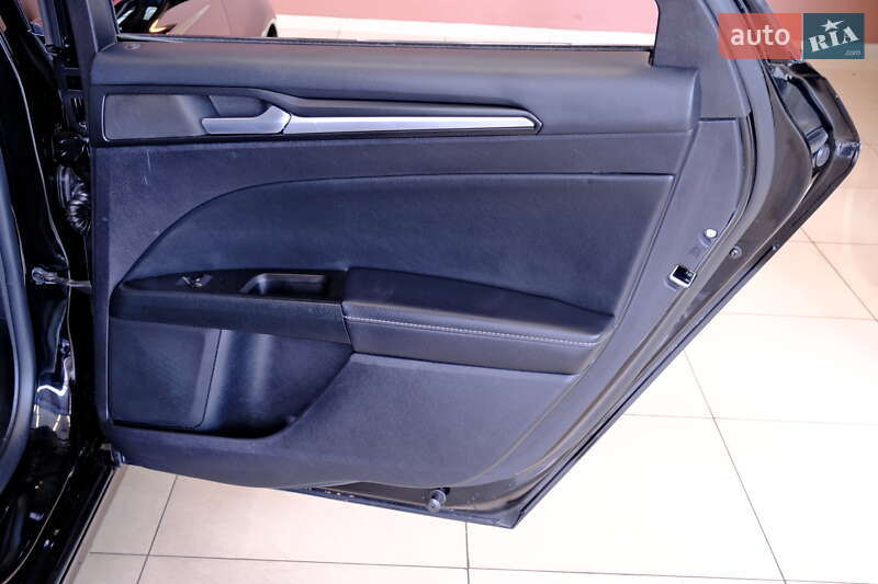 Седан Ford Fusion 2019 в Одессе