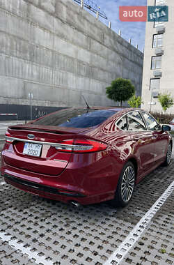 Седан Ford Fusion 2017 в 