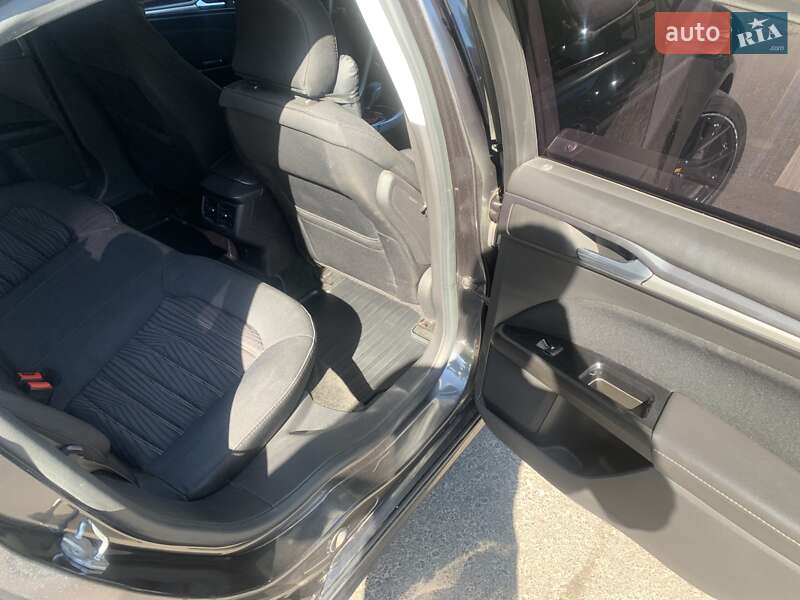 Седан Ford Fusion 2015 в Николаеве
