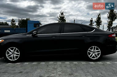 Седан Ford Fusion 2014 в 