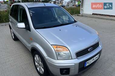 Хэтчбек Ford Fusion 2010 в 