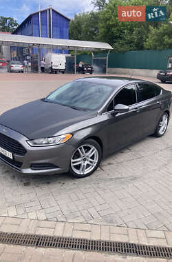 Ford Fusion 2016
