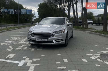 Седан Ford Fusion 2017 в 