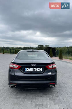 Седан Ford Fusion 2014 в 