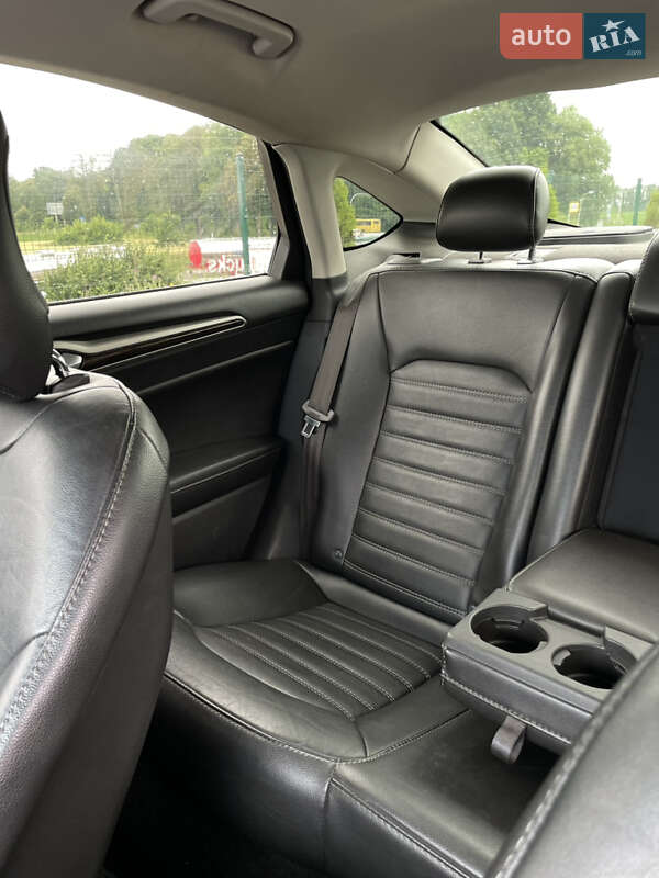Седан Ford Fusion 2014 в Виннице