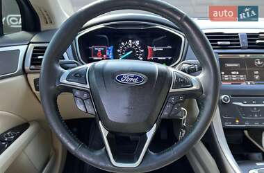 Седан Ford Fusion 2014 в 
