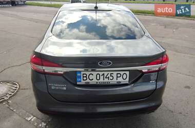Седан Ford Fusion 2016 в 