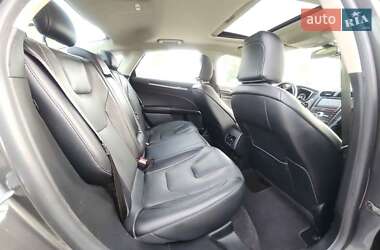 Седан Ford Fusion 2020 в 