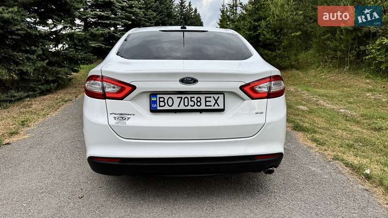 Седан Ford Fusion 2015 в Тернополе