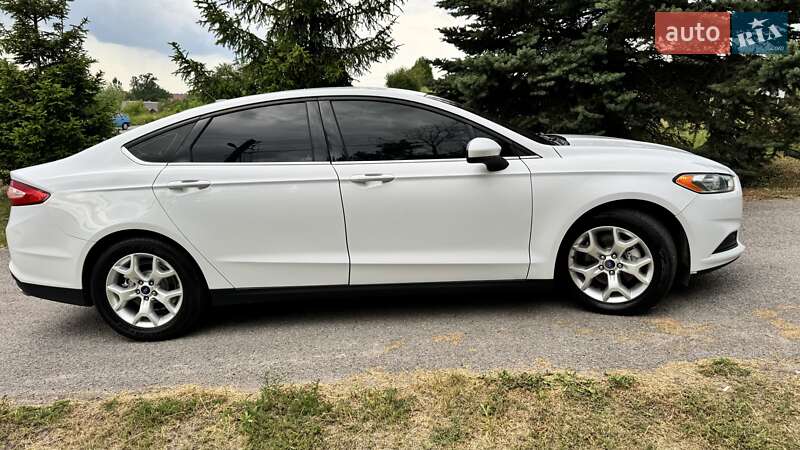 Седан Ford Fusion 2015 в Тернополе