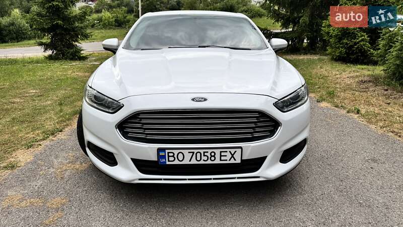 Седан Ford Fusion 2015 в Тернополе