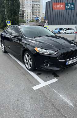 Седан Ford Fusion 2015 в 