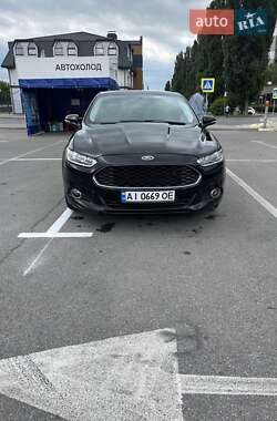 Седан Ford Fusion 2015 в 