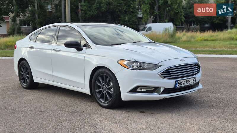 Седан Ford Fusion 2017 в Ровно