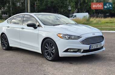 Седан Ford Fusion 2017 в 