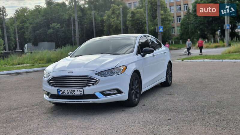 Седан Ford Fusion 2017 в Ровно