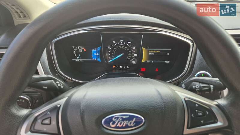 Седан Ford Fusion 2017 в Ровно