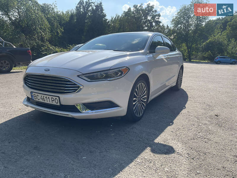 Седан Ford Fusion 2017 в Львове