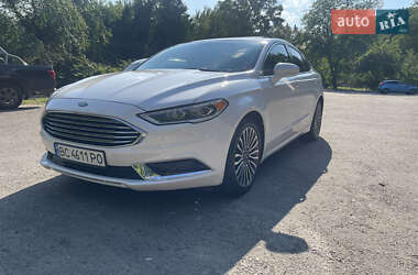 Седан Ford Fusion 2017 в 