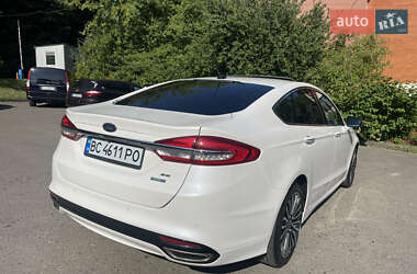 Седан Ford Fusion 2017 в 