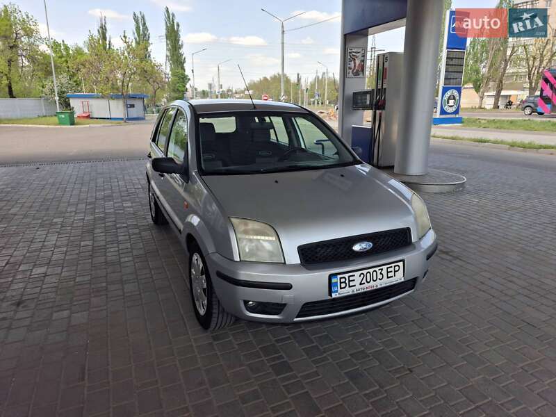 Хэтчбек Ford Fusion 2003 в Николаеве