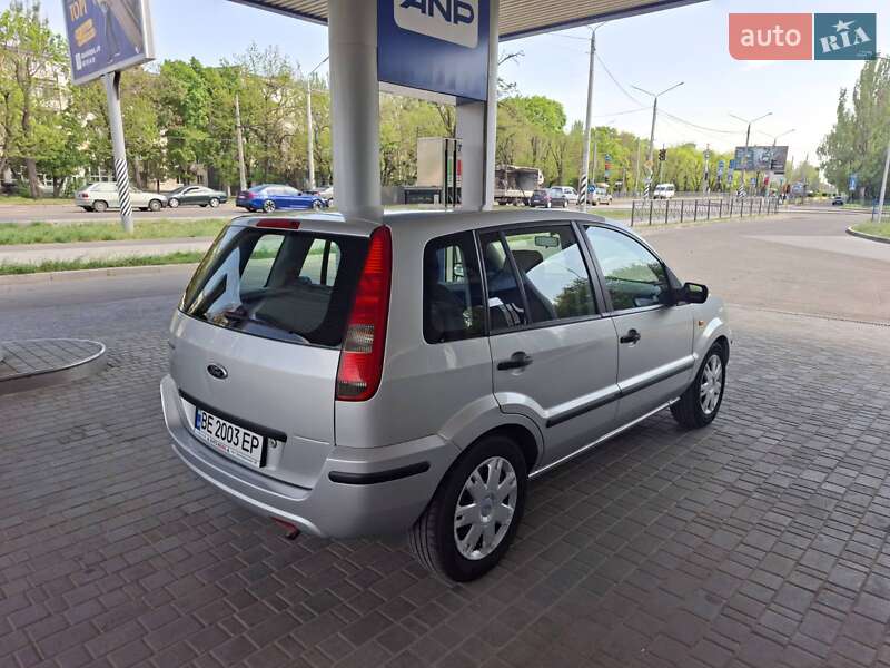Хэтчбек Ford Fusion 2003 в Николаеве