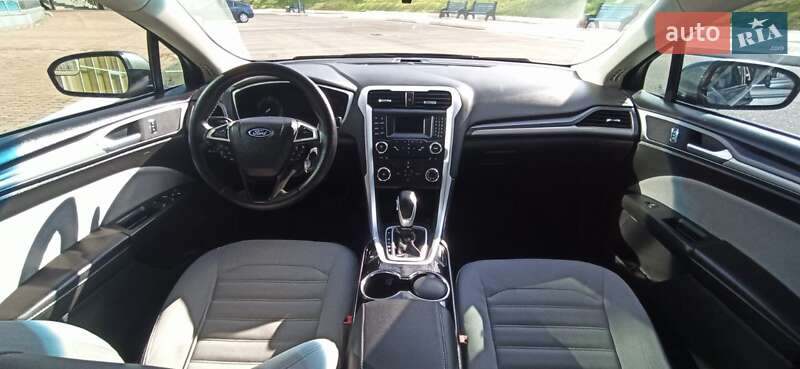Седан Ford Fusion 2014 в Львове
