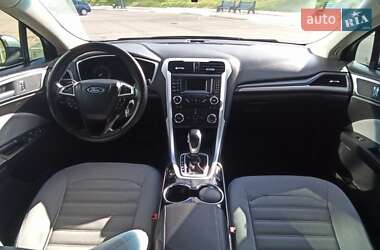 Седан Ford Fusion 2014 в 