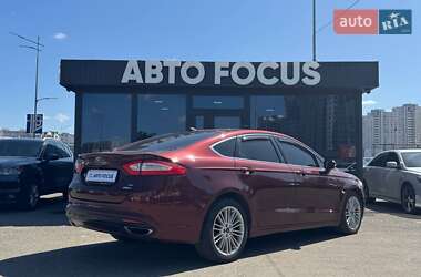 Седан Ford Fusion 2015 в 
