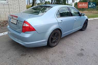 Седан Ford Fusion 2010 в 