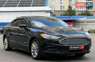 Седан Ford Fusion 2017 в 