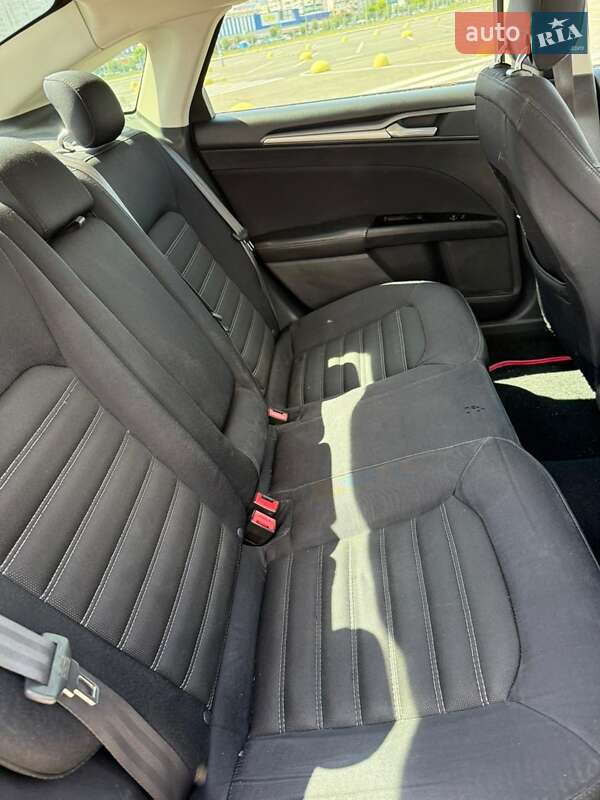 Седан Ford Fusion 2013 в Киеве