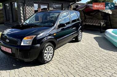 Хэтчбек Ford Fusion 2009 в 