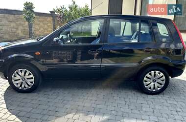 Хэтчбек Ford Fusion 2009 в 