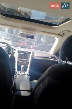 Седан Ford Fusion 2014 в 