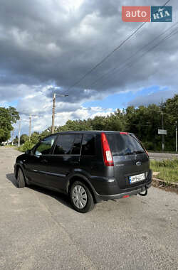 Хэтчбек Ford Fusion 2006 в 