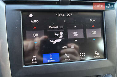 Седан Ford Fusion 2017 в 