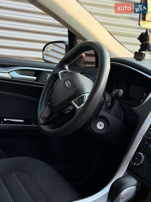 Седан Ford Fusion 2014 в Калуше