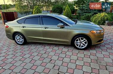 Седан Ford Fusion 2012 в 