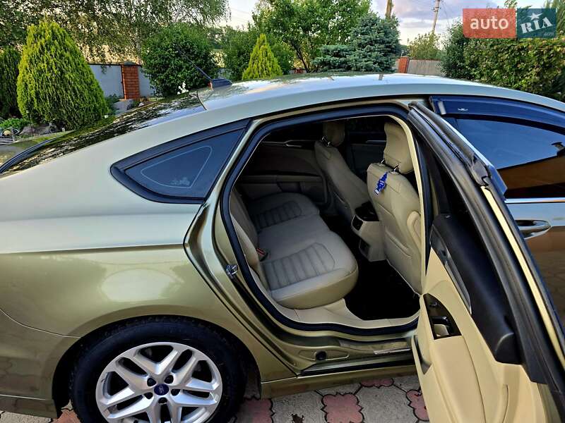 Седан Ford Fusion 2012 в Запоріжжі
