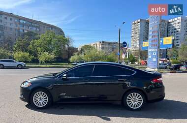 Седан Ford Fusion 2013 в 