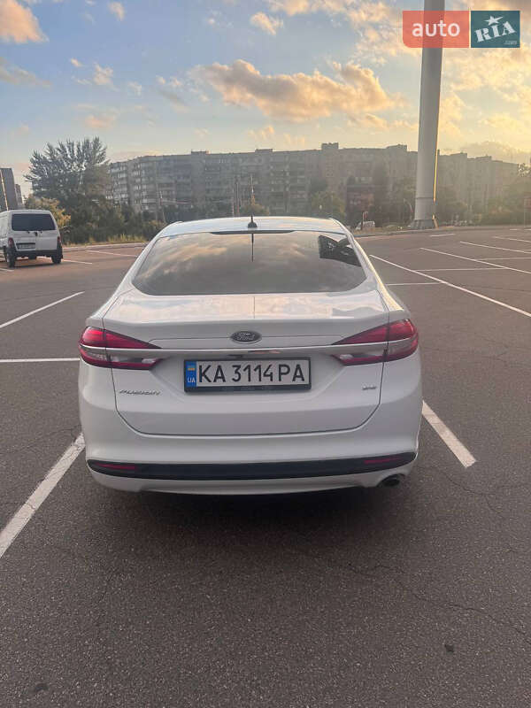 Седан Ford Fusion 2016 в Києві