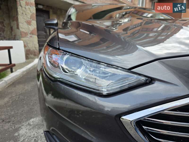 Седан Ford Fusion 2016 в Тернополе