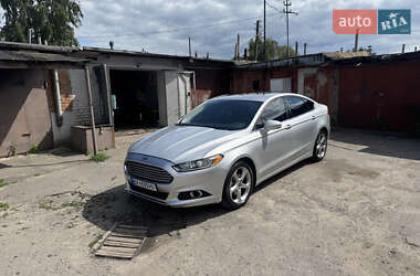 Седан Ford Fusion 2014 в 