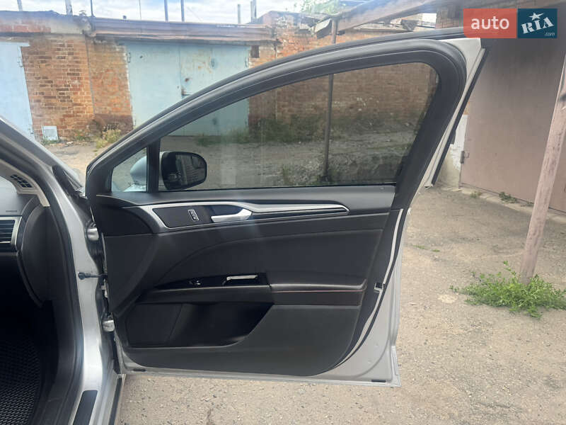 Седан Ford Fusion 2014 в Полтаве