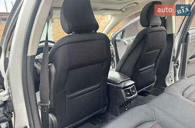 Седан Ford Fusion 2014 в 