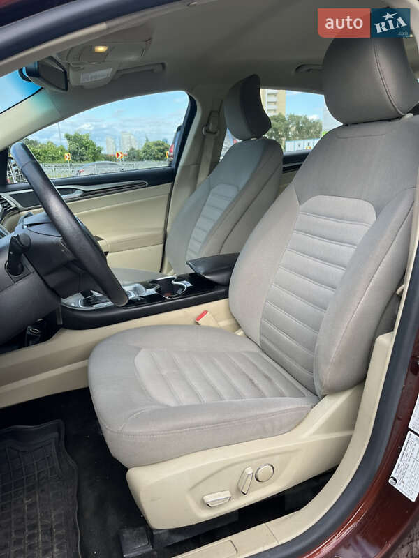 Седан Ford Fusion 2015 в Киеве