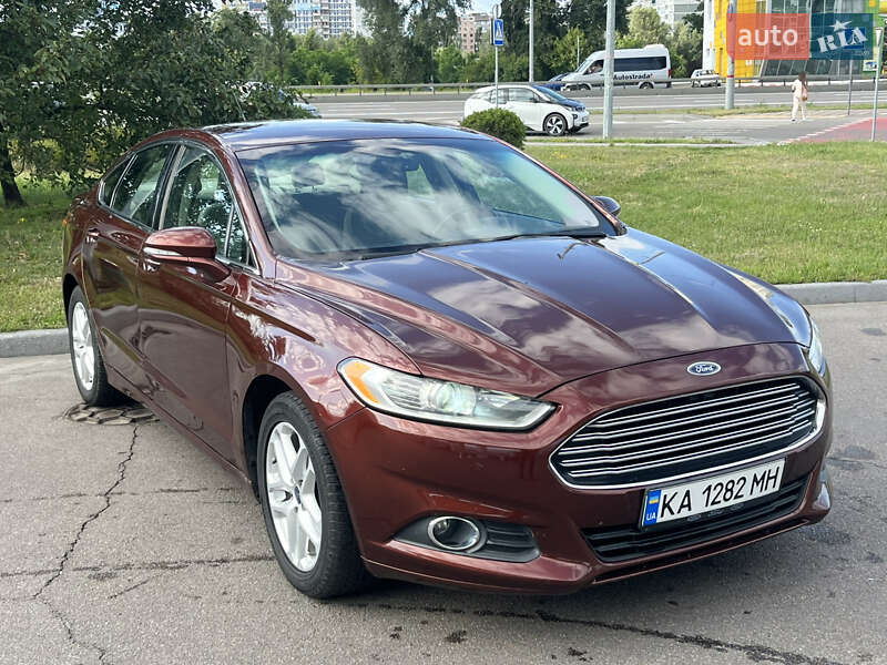 Седан Ford Fusion 2015 в Киеве