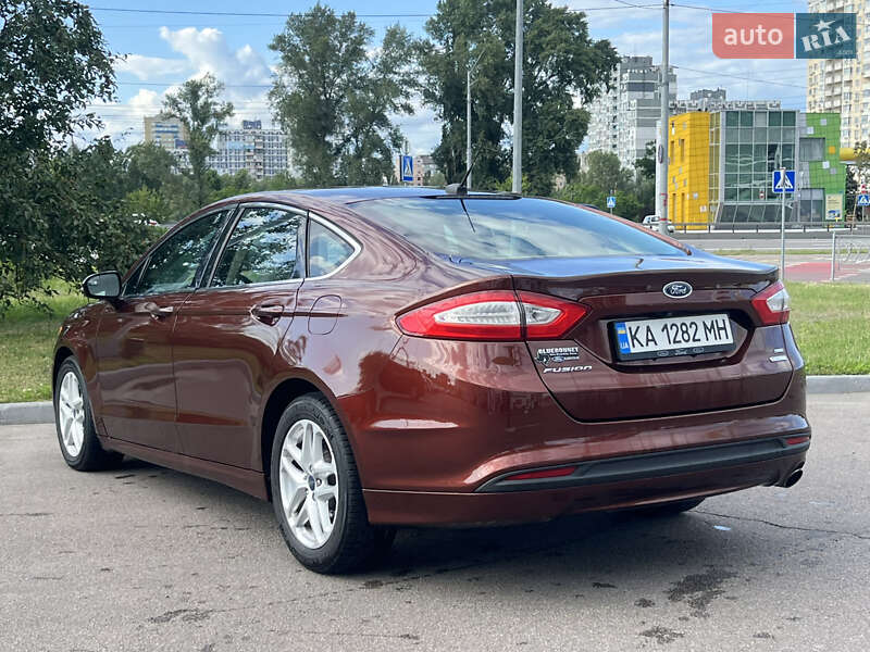 Седан Ford Fusion 2015 в Киеве